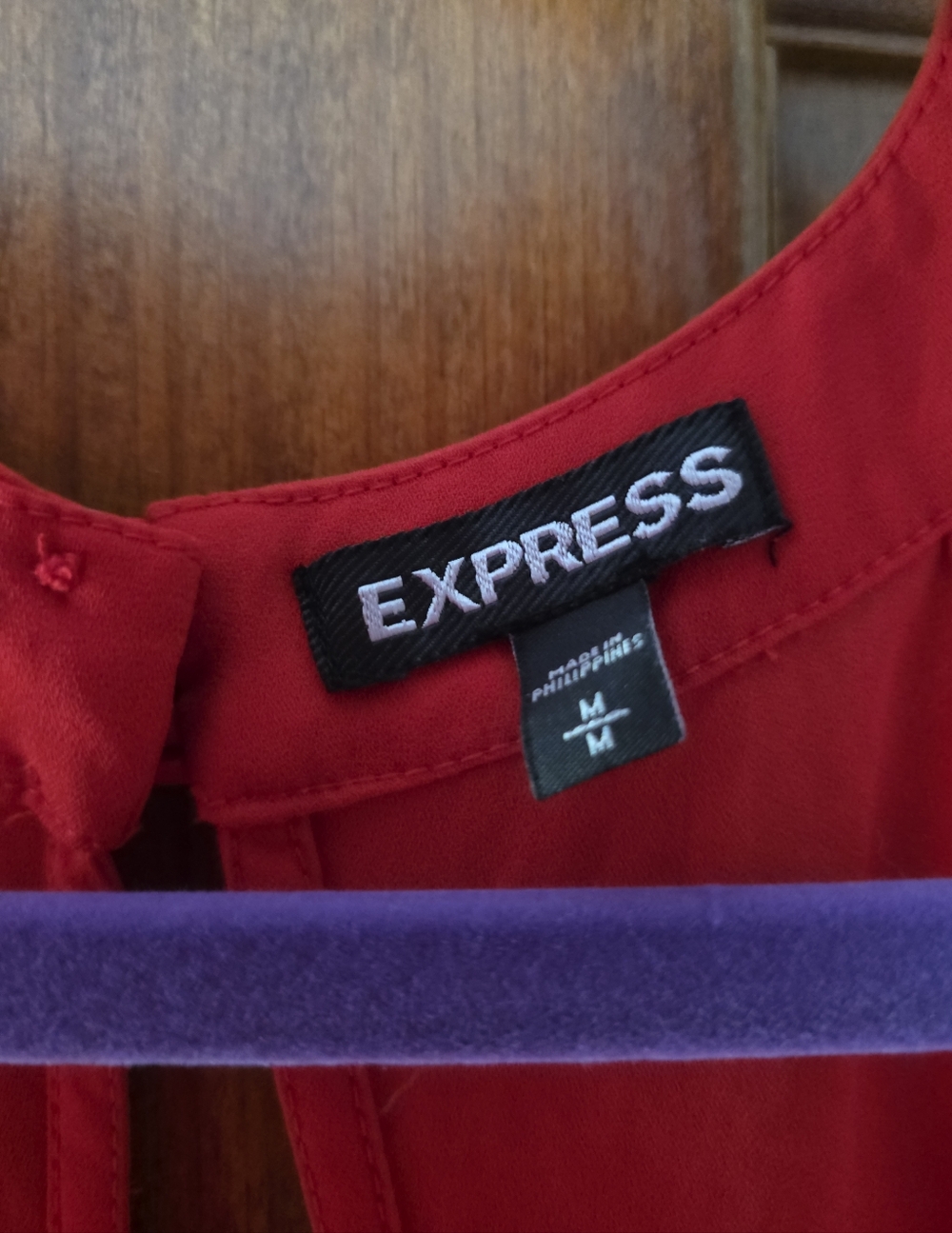 Express Top - Picture 2 of 3